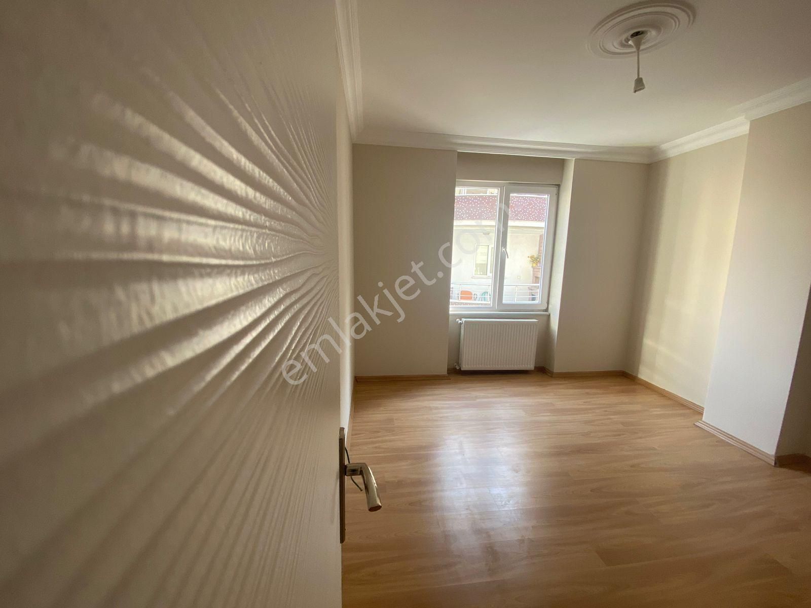 ▀mera Emlak'tan Cennetayağı Mh. Ayrı Mutfak Ara Kat 3+1 Daire - Görsel 34