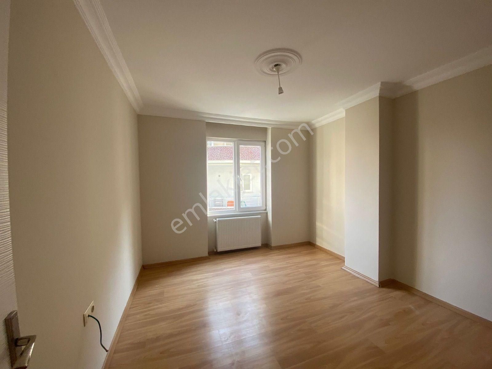 ▀mera Emlak'tan Cennetayağı Mh. Ayrı Mutfak Ara Kat 3+1 Daire - Görsel 26
