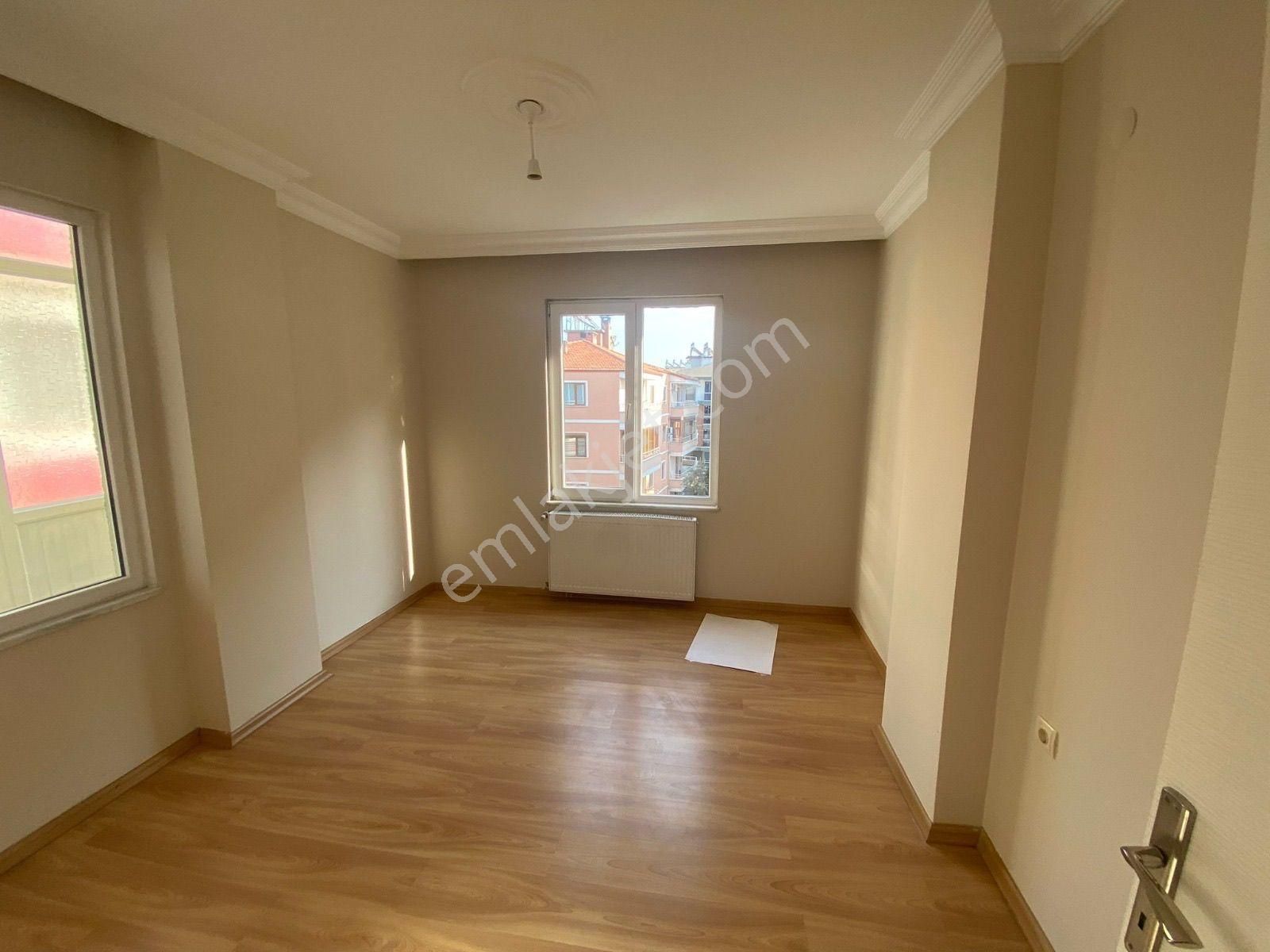 ▀mera Emlak'tan Cennetayağı Mh. Ayrı Mutfak Ara Kat 3+1 Daire - Görsel 18