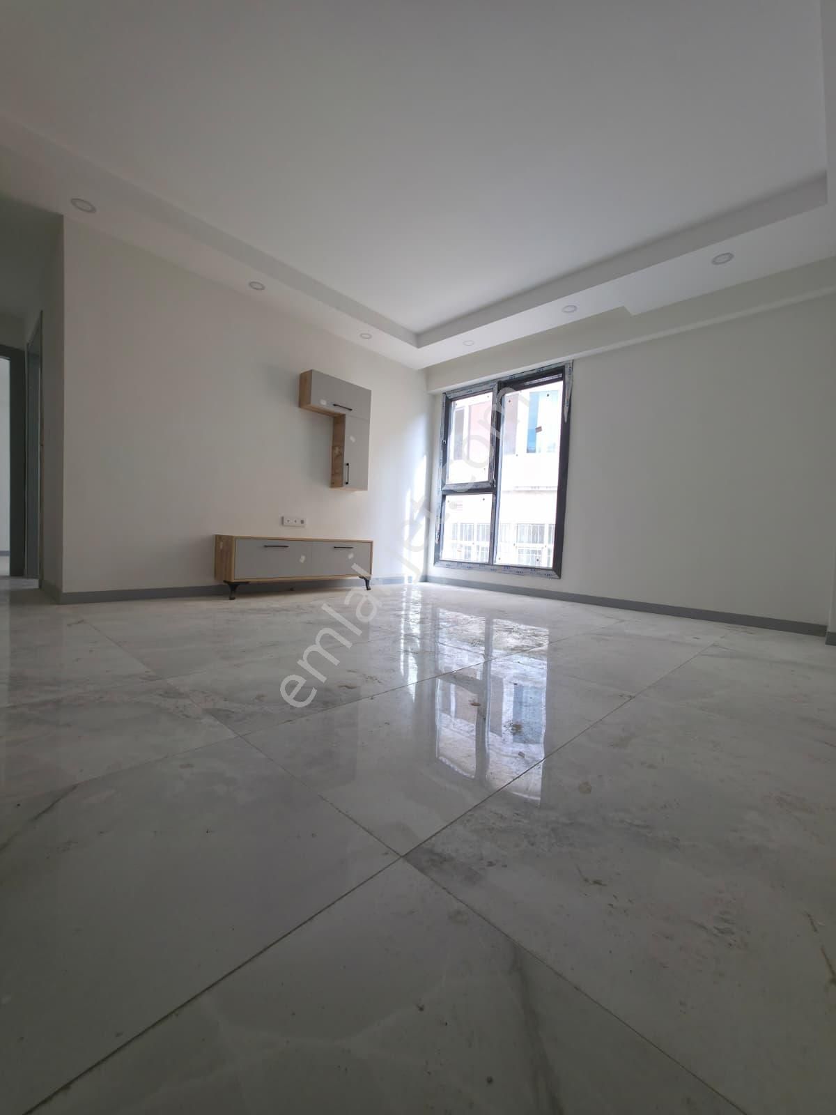 Balkonlu Sıfır Geniş Kullanışlı 2+1 Satılık Suit Apart