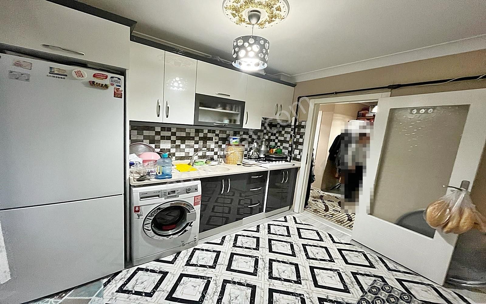 Karakaya Petrol Ofisi Yakını Ebeveyn Banyolu 3+1 Emsalsiz Daire!