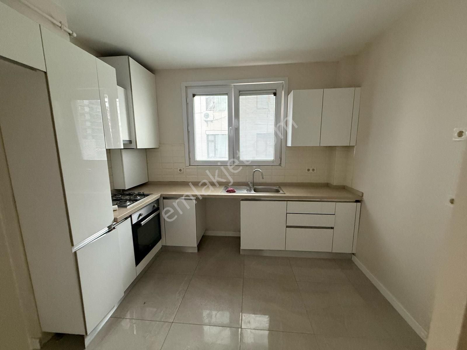 Sahrayıcedit Sakin Sokakta 3+1 Kiralık Daire - Görsel 9