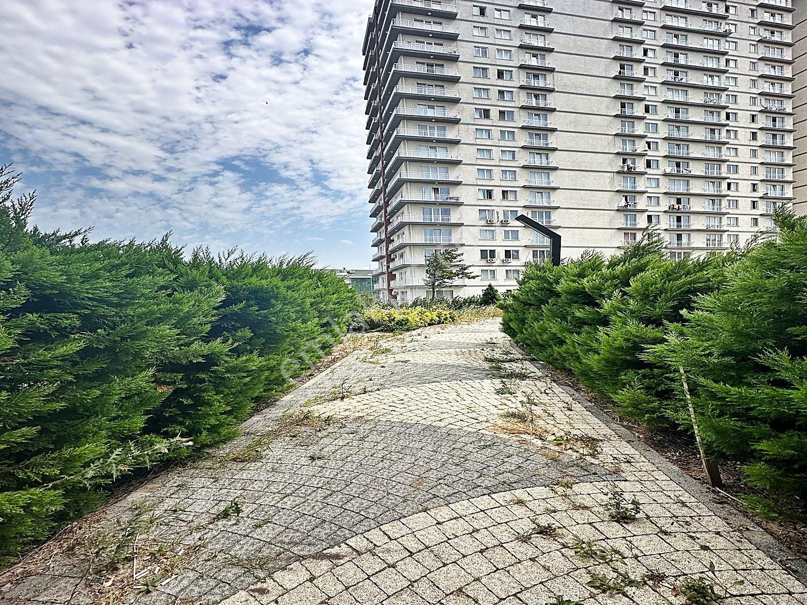 Merkezi Konumda Metrobüse Yakın 1+1 Site İçinde Lüks Daire !!! - Görsel 22