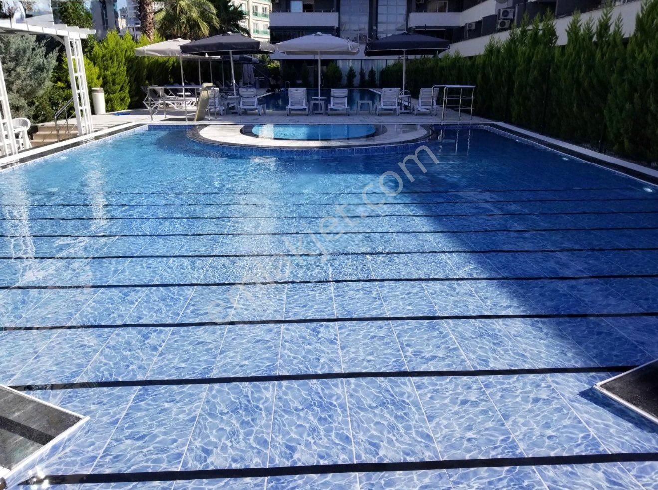 Gürselpaşa’da 7/24 Güvenlikli Sitede | Havuzlu Lüks Eşyalı 1+1 - Görsel 9