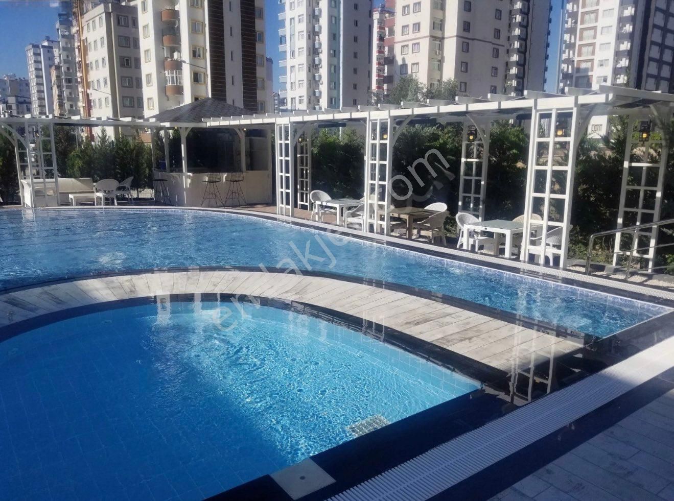 Gürselpaşa’da 7/24 Güvenlikli Sitede | Havuzlu Lüks Eşyalı 1+1 - Görsel 10