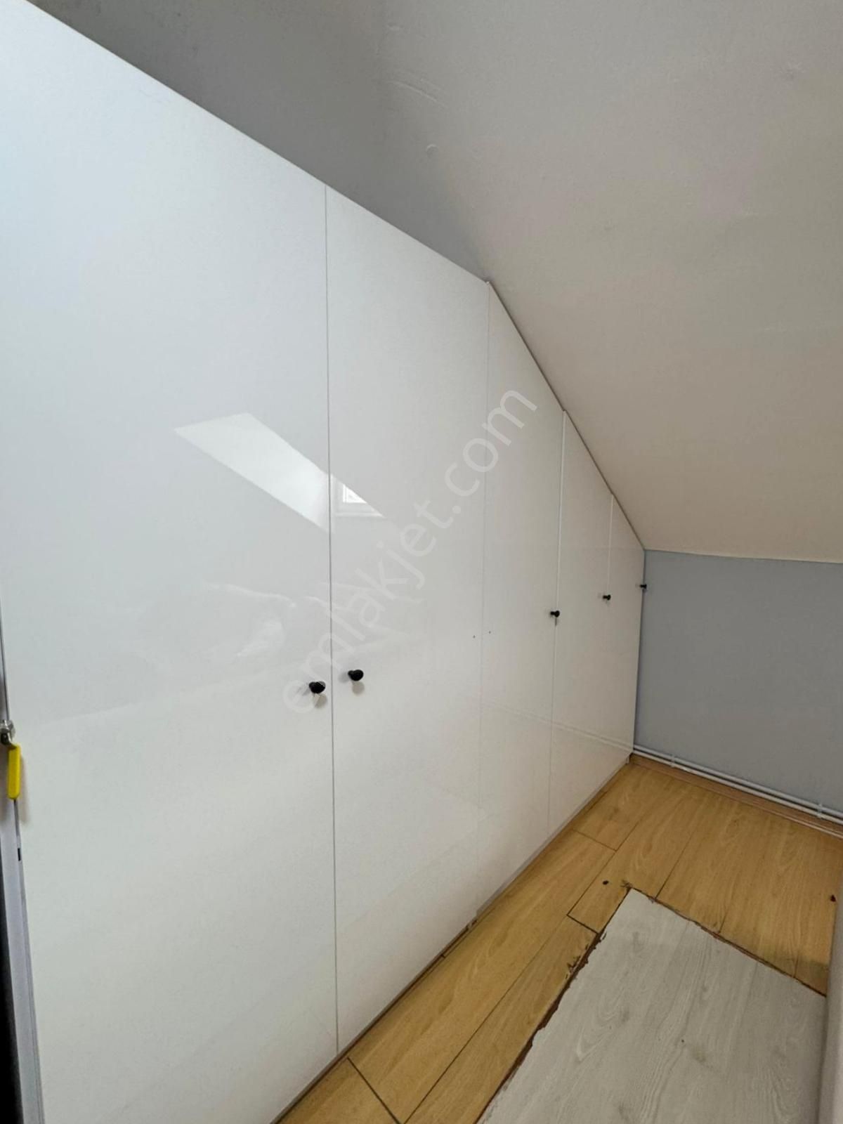 Mertcan'dan Cadde 1dk Emsey 9dk Yürüme Teraslı Kısmi Eşyalı 1+1 - Görsel 7