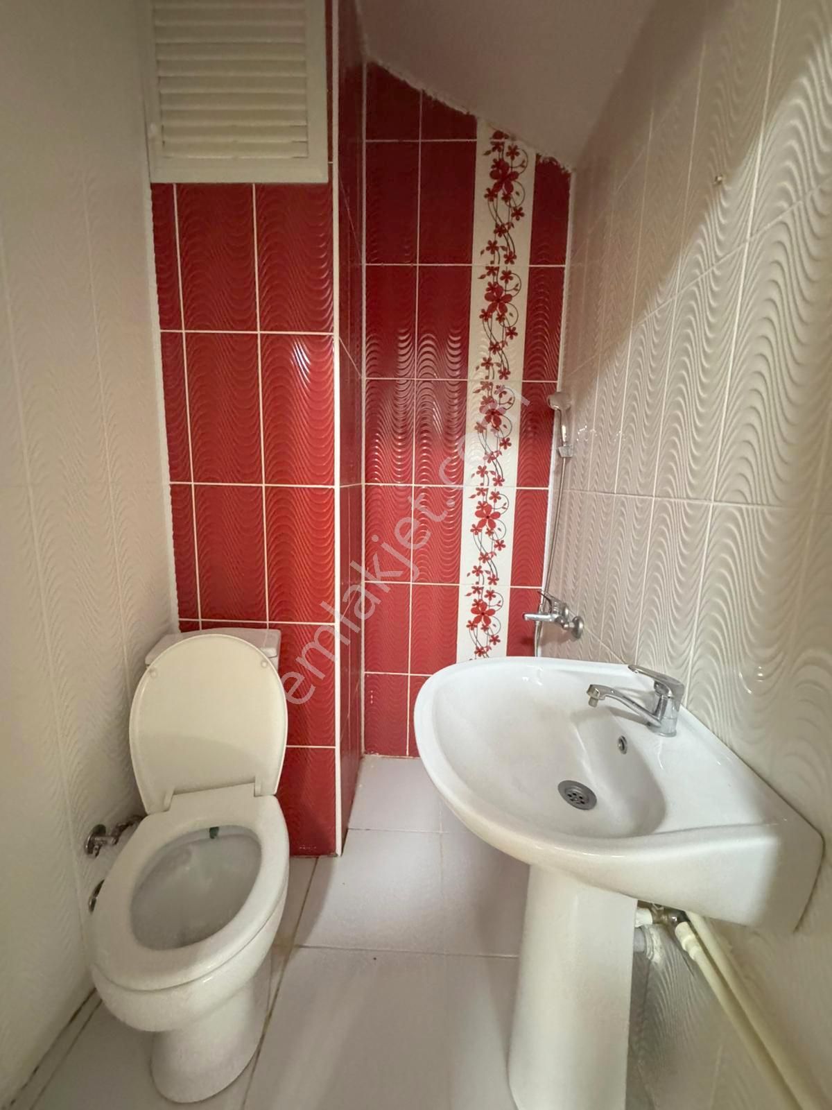 Mertcan'dan Cadde 1dk Emsey 9dk Yürüme Teraslı Kısmi Eşyalı 1+1 - Görsel 8