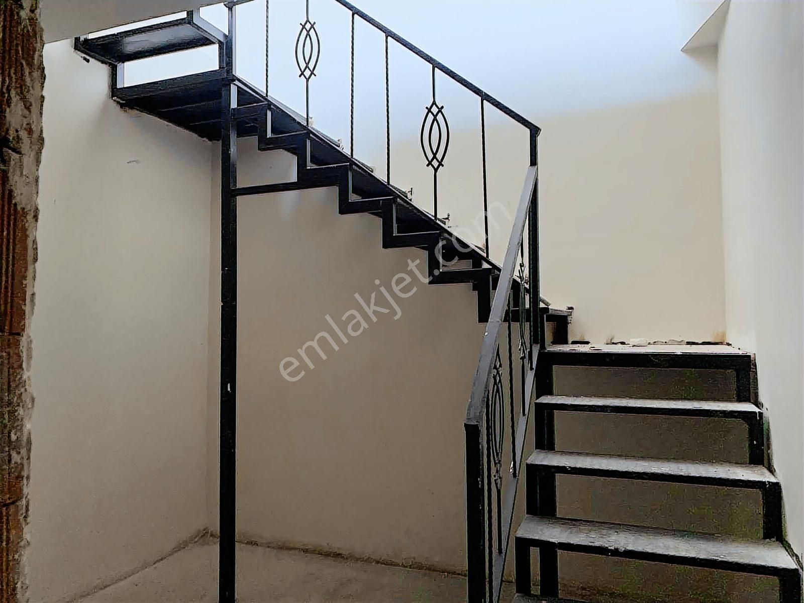 Ümraniye Alemdağ Cad.kurumsala Kiralık 40. M2 Kiralık Dükkan - Görsel 11