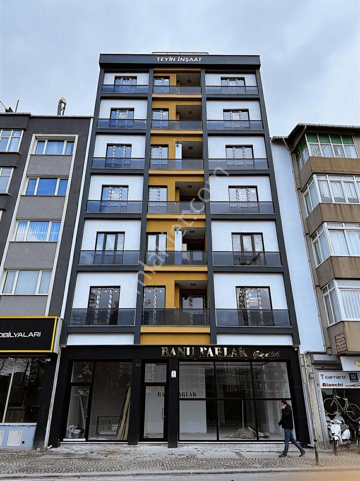 Ümraniye Alemdağ Cad.kurumsala Kiralık 40. M2 Kiralık Dükkan - Görsel 14