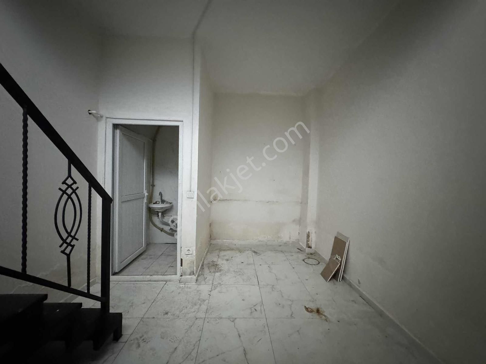 Ümraniye Alemdağ Cad.kurumsala Kiralık 40. M2 Kiralık Dükkan - Görsel 26