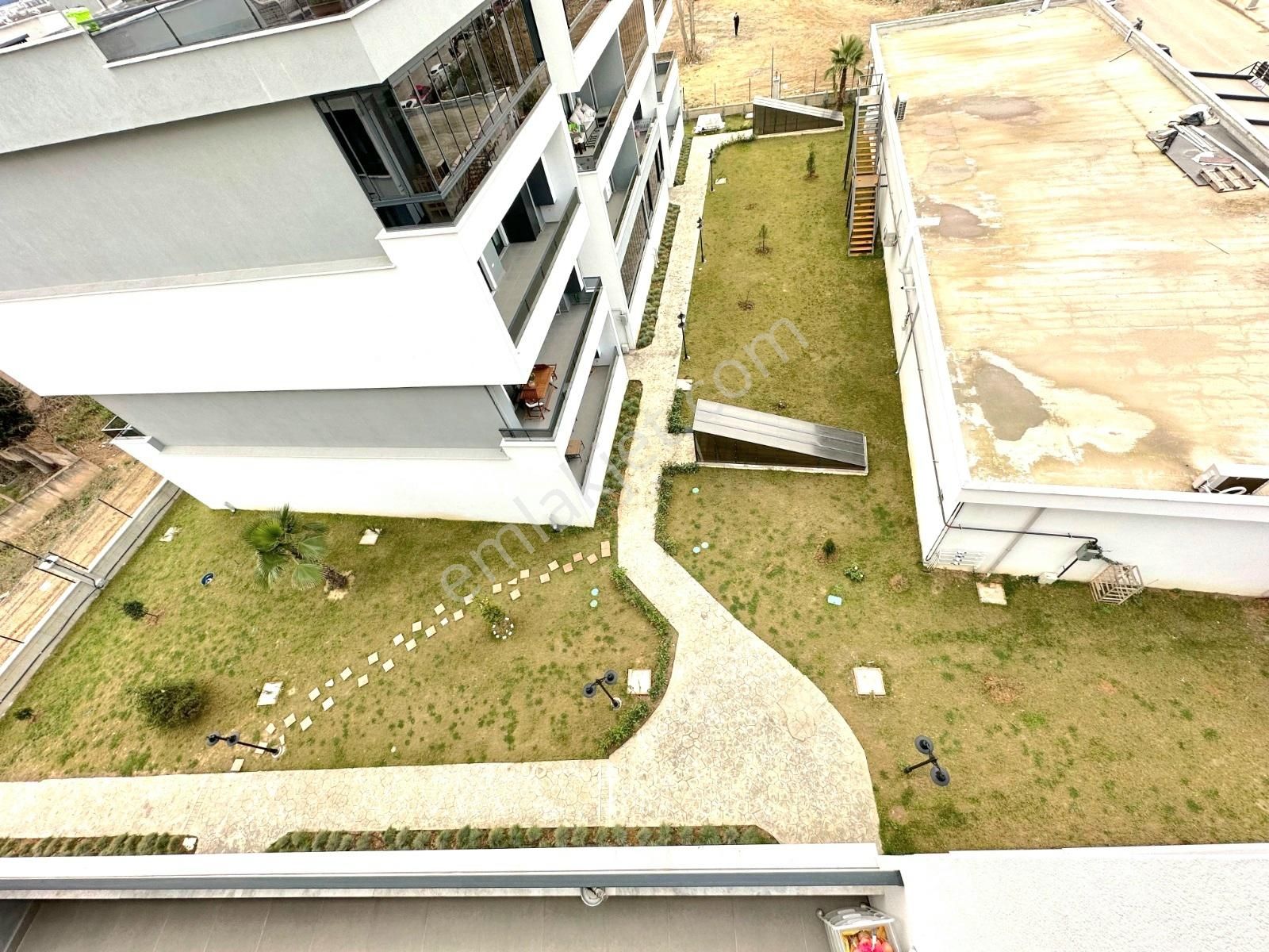 Modern Mimari 3+1 40 M² Teraslı Z Dubleks Yahya Kaptanda! - Görsel 2