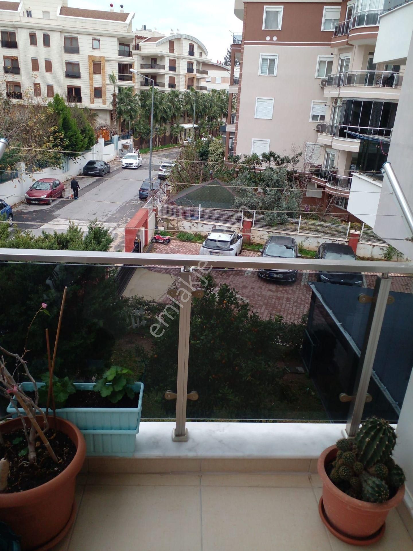 Uncalı 'da Yüzme Havuzlu , D.gazlı , Ebeveyn Banyolu Katta 2+1 - Görsel 19