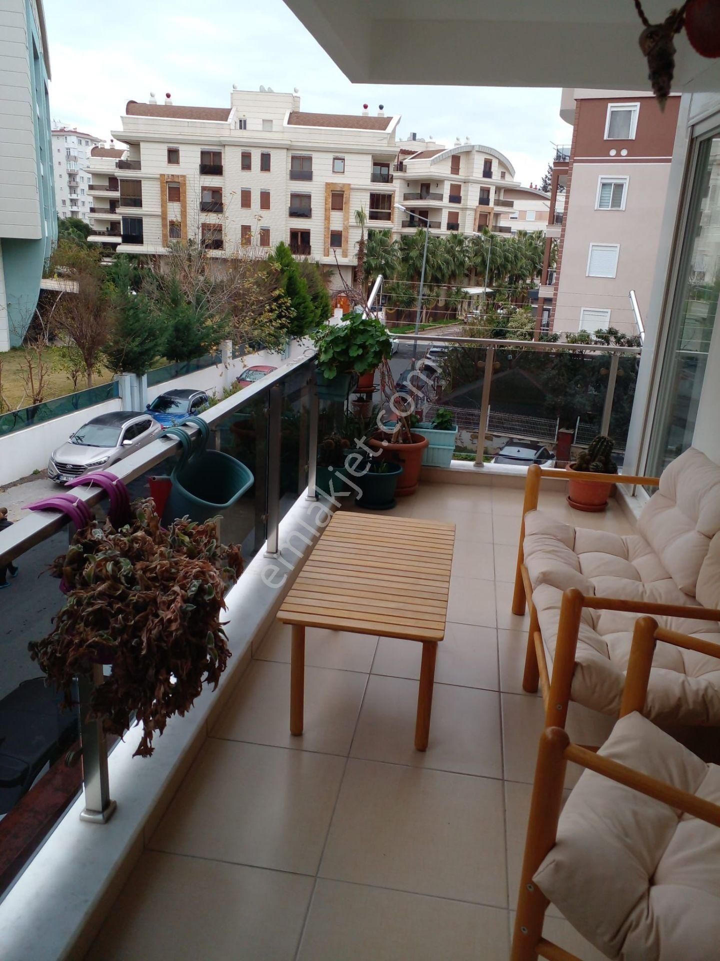 Uncalı 'da Yüzme Havuzlu , D.gazlı , Ebeveyn Banyolu Katta 2+1 - Görsel 12