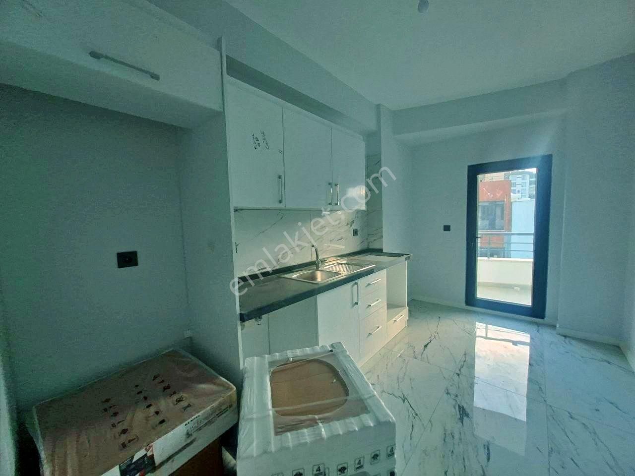 Uytundan Edremit Kadıköyde Doğalgazlı Kapalı Otoparklı 2+1 Daire - Görsel 11