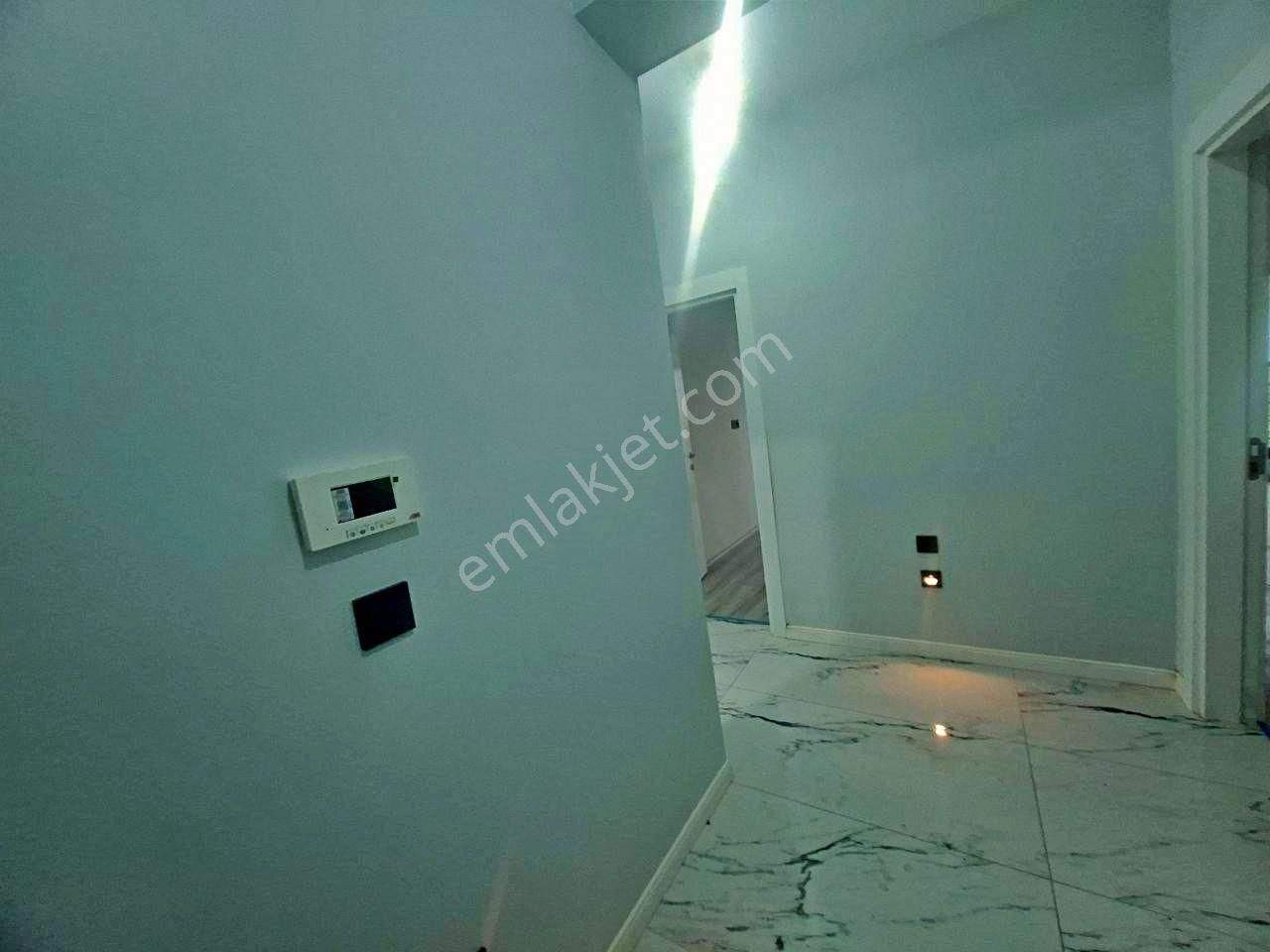 Uytundan Edremit Kadıköyde Doğalgazlı Kapalı Otoparklı 2+1 Daire - Görsel 26