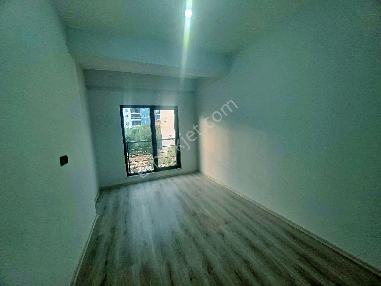 Uytundan Edremit Kadıköyde Doğalgazlı Kapalı Otoparklı 2+1 Daire - Görsel 23
