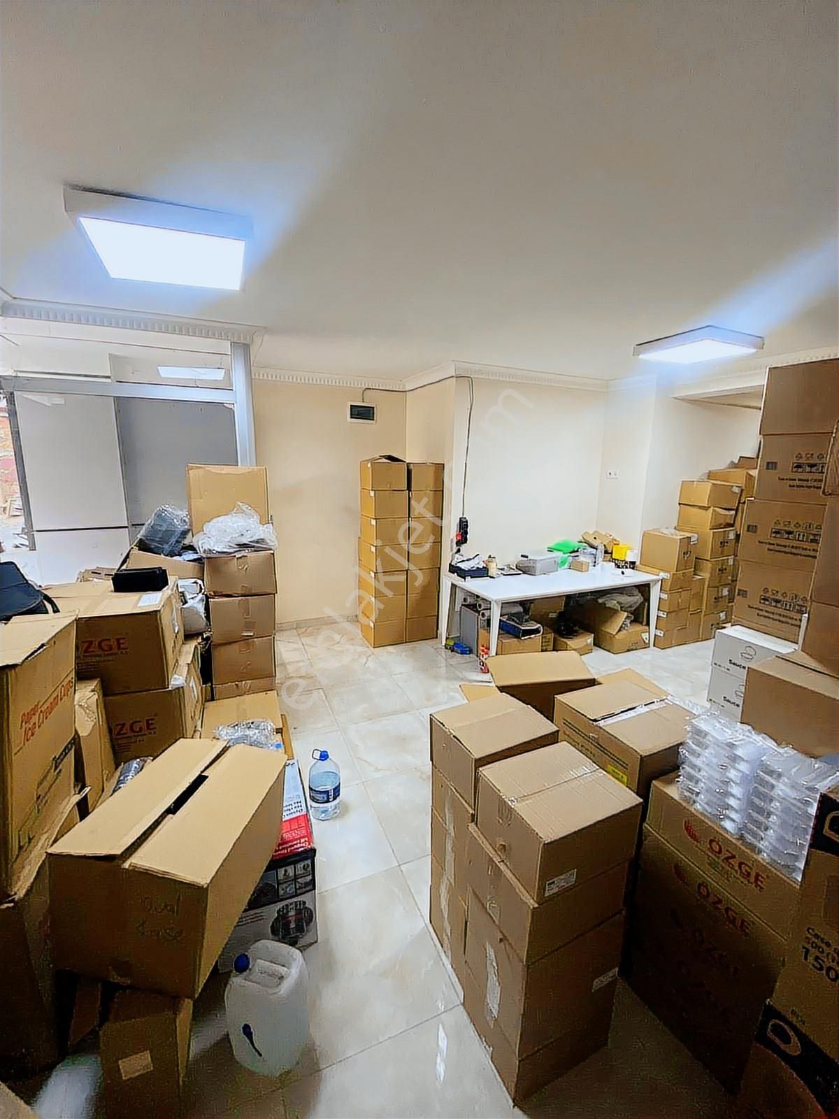 Halkalı Merkez Mah. Yeni Tertemiz Dükkan - Görsel 4