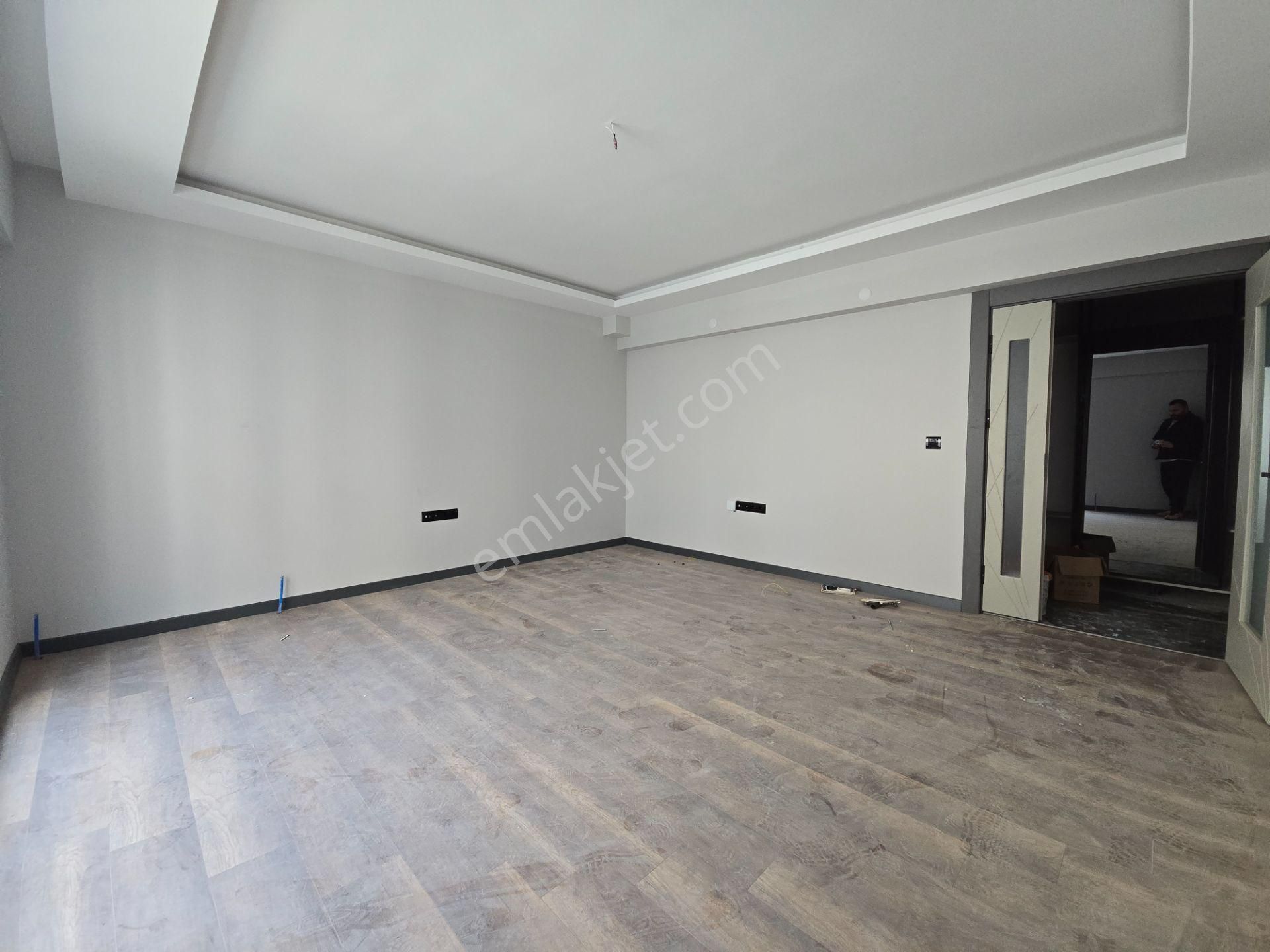 Doğukent Caddesine 50 Mt 4+1 Kiralık Sıfır Kapalı Garajlı Daire - Görsel 9