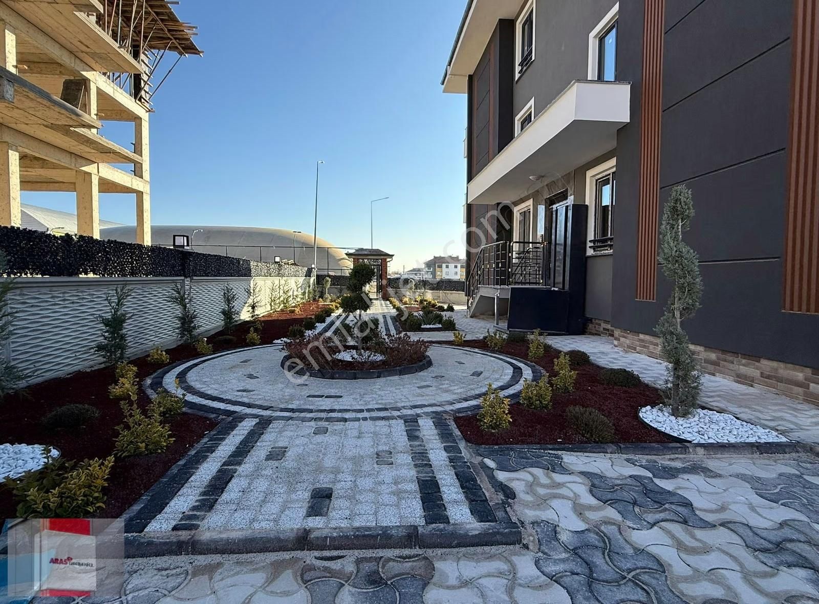 Kahramanlar Caddesinde Ultra Lüx Hobi Bahçeli 3+1 Daireler - Görsel 25