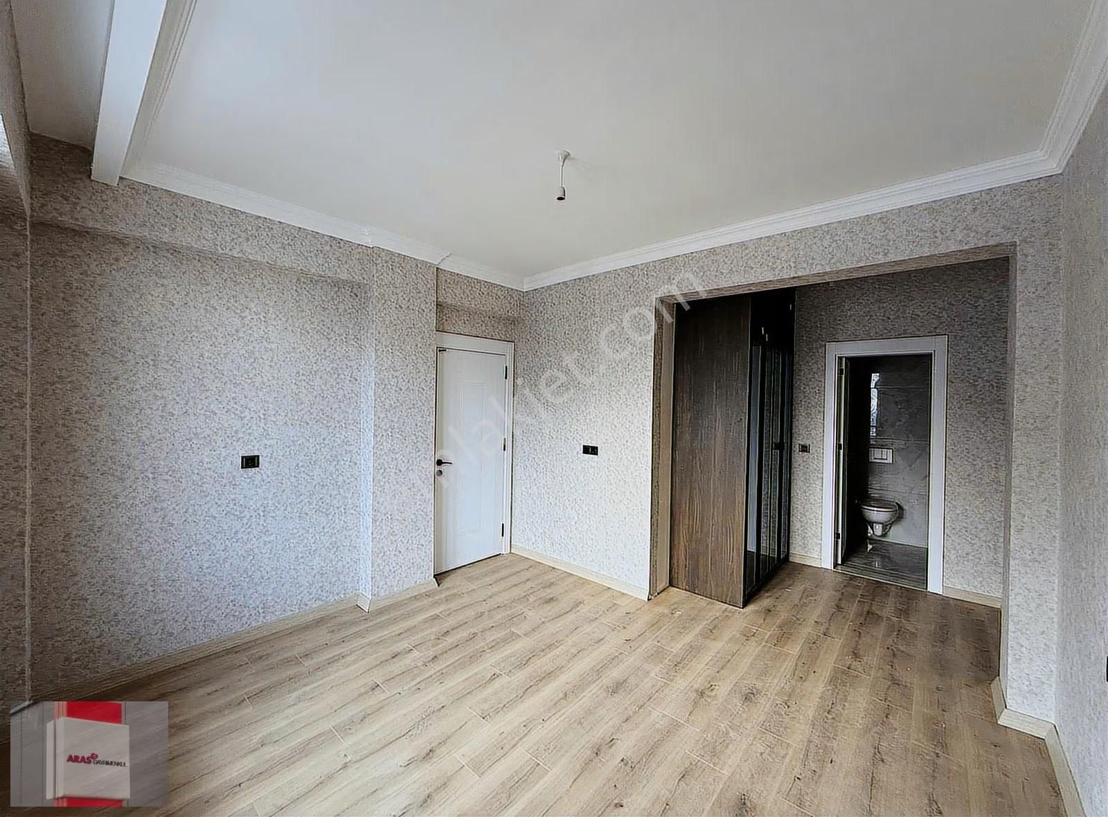 Kahramanlar Caddesinde Ultra Lüx Hobi Bahçeli 3+1 Daireler - Görsel 14