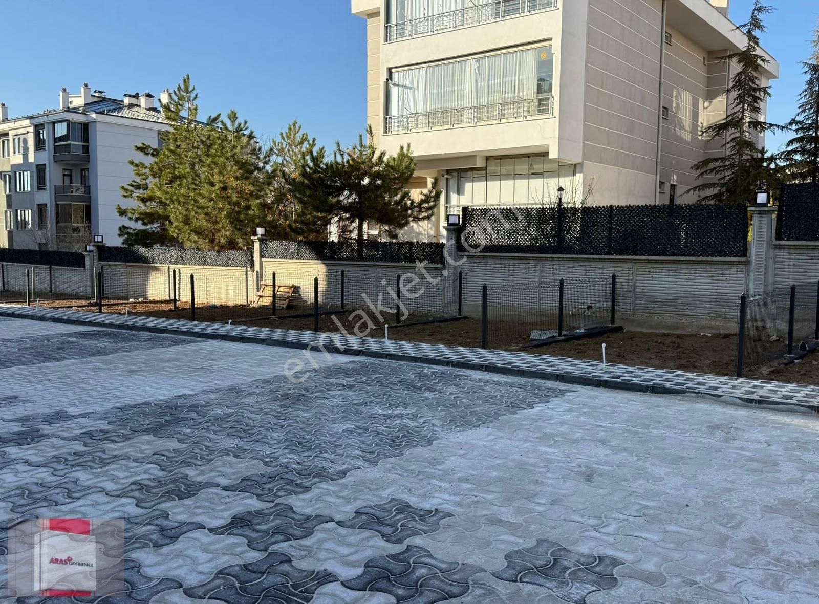 Kahramanlar Caddesinde Ultra Lüx Hobi Bahçeli 3+1 Daireler - Görsel 12