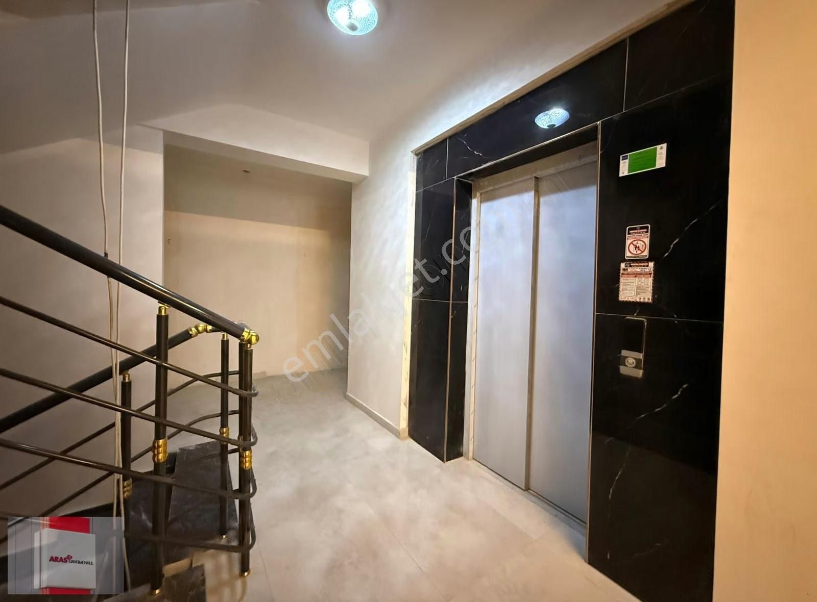 Kahramanlar Caddesinde Ultra Lüx Hobi Bahçeli 3+1 Daireler - Görsel 5