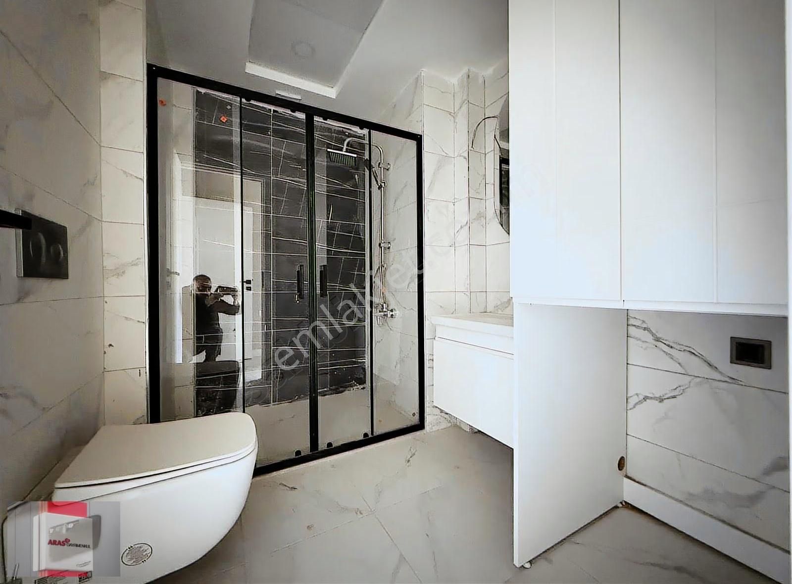 Selehattin Eyyubi Mahallesinde Site İçi Ara Kat 4+1 Ultra Lüx - Görsel 25