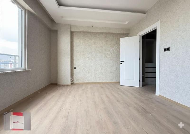 Selehattin Eyyubi Mahallesinde Site İçi Ara Kat 4+1 Ultra Lüx - Görsel 4