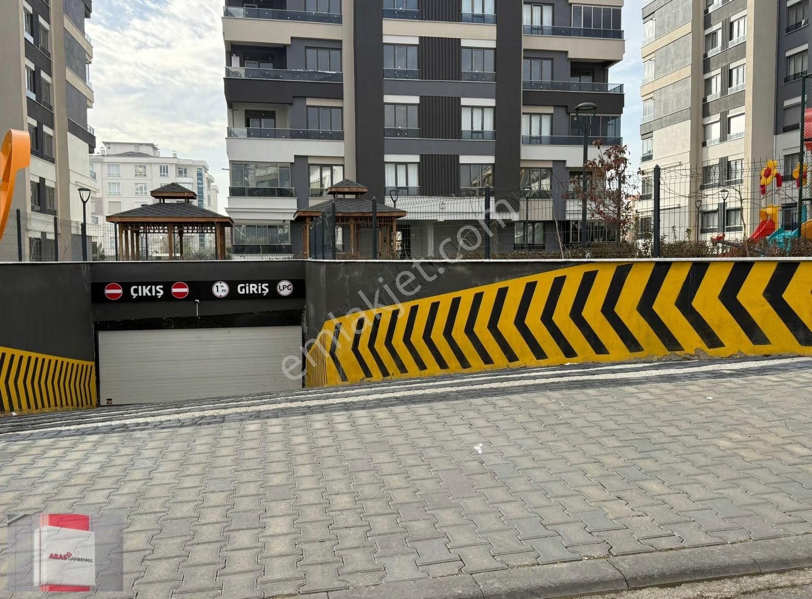 Selehattin Eyyubi Mahallesinde Site İçi Ara Kat 4+1 Ultra Lüx - Görsel 21