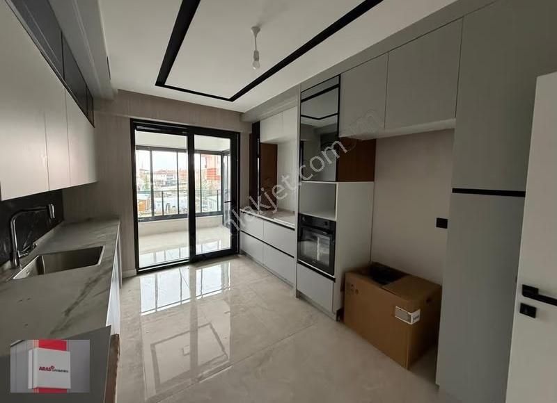 Buhara Mahalle Yeni Stadyum Yanı Ultra Lüx 3+1 Bahçeli Zemin Kat - Görsel 14