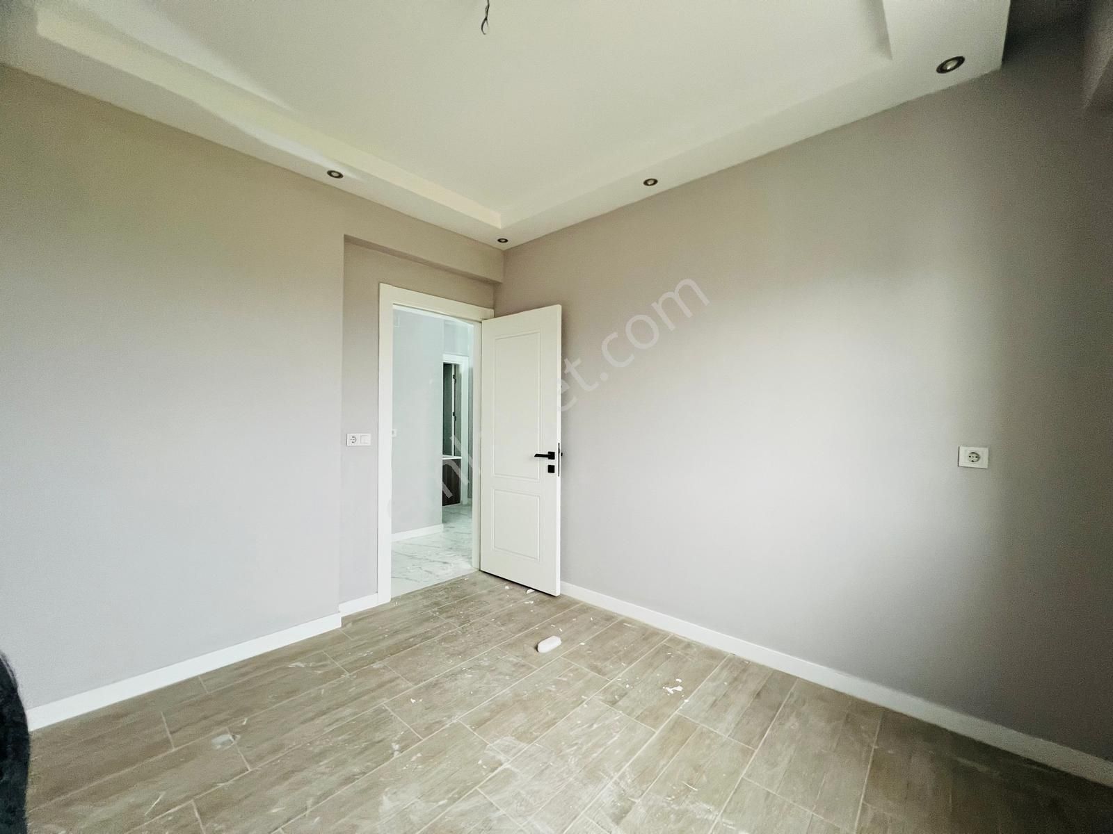 Göçmen Gayrimenkul'den Dallıca Mah.3+1 Sıfır Satılık Daire - Görsel 6