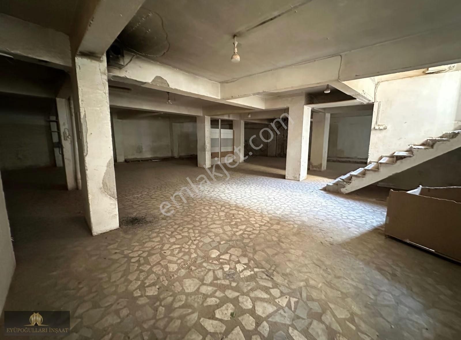 B.paşa Altıntepsi Mah. 280 M2 Tek Kiralık Dükkan - Görsel 2