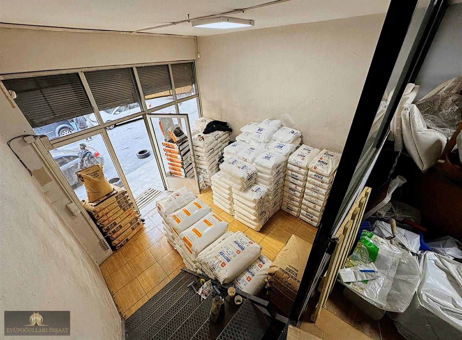 Bayrampaşa Vatan Mah. Sanayi İçersinde Satılık Düz Giriş Dükkan - Görsel 3
