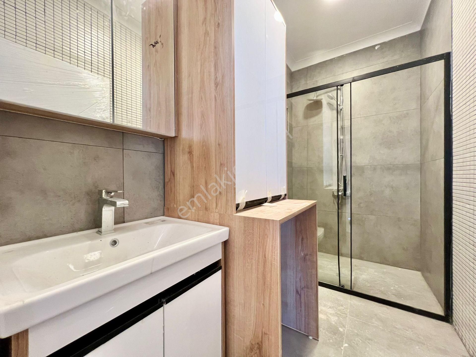 ꧁ay Emlaktan꧂akçay'da Müstakil Tadında Kendine Ait Bahçe Kullanımlı Ön Cephe Satılık 2+1 Lüks Daire - Görsel 21