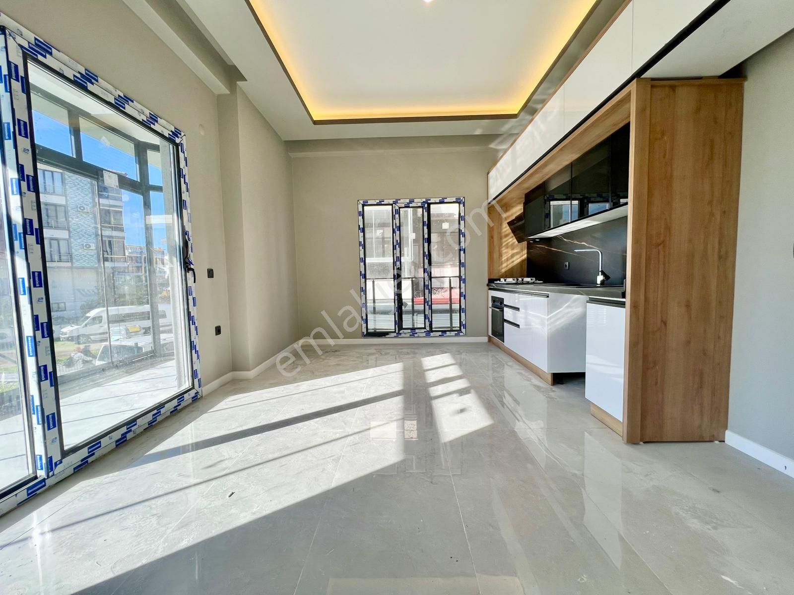 ꧁ay Emlaktan꧂akçay'da Müstakil Tadında Kendine Ait Bahçe Kullanımlı Ön Cephe Satılık 2+1 Lüks Daire - Görsel 19