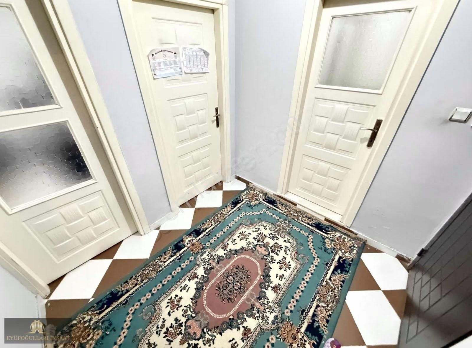 Bayrampaşada Ferah Kullanışlı Satılık Daire - Görsel 2