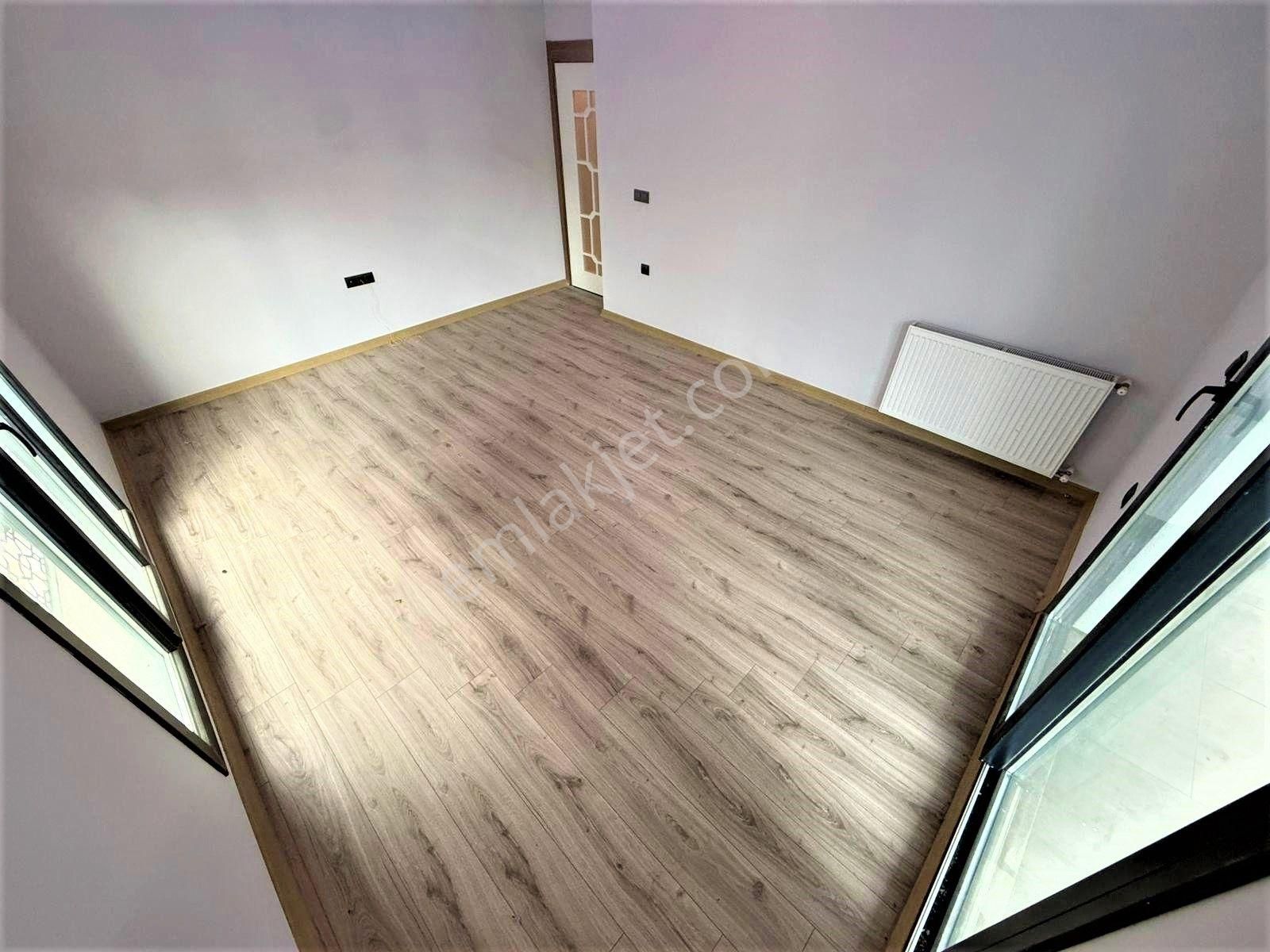 🟠🟠alfa'dan Akçay'da Satılık Ön Cephe Arakat Lüx Tasarımıyla Şık Arakatebeveyn Banyolu 2+1 Daire - Görsel 18