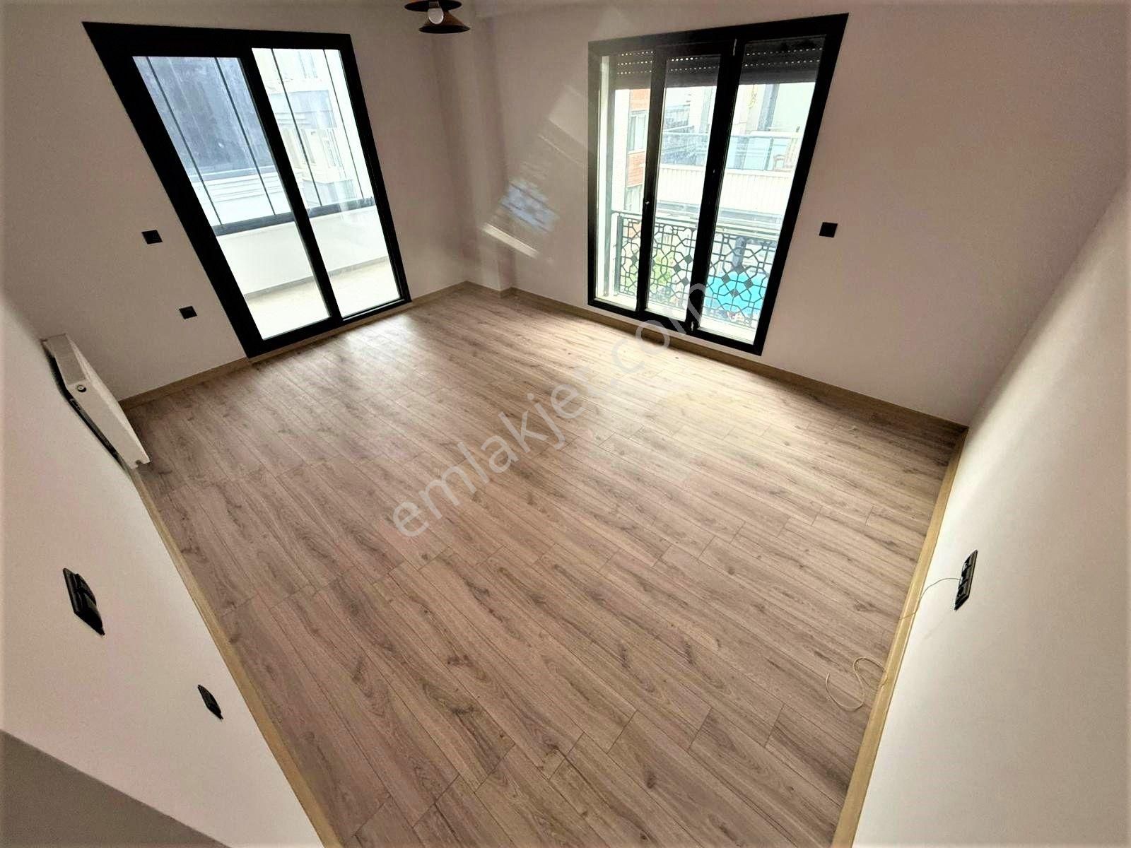 🟠🟠alfa'dan Akçay'da Satılık Ön Cephe Arakat Lüx Tasarımıyla Şık Arakatebeveyn Banyolu 2+1 Daire - Görsel 4