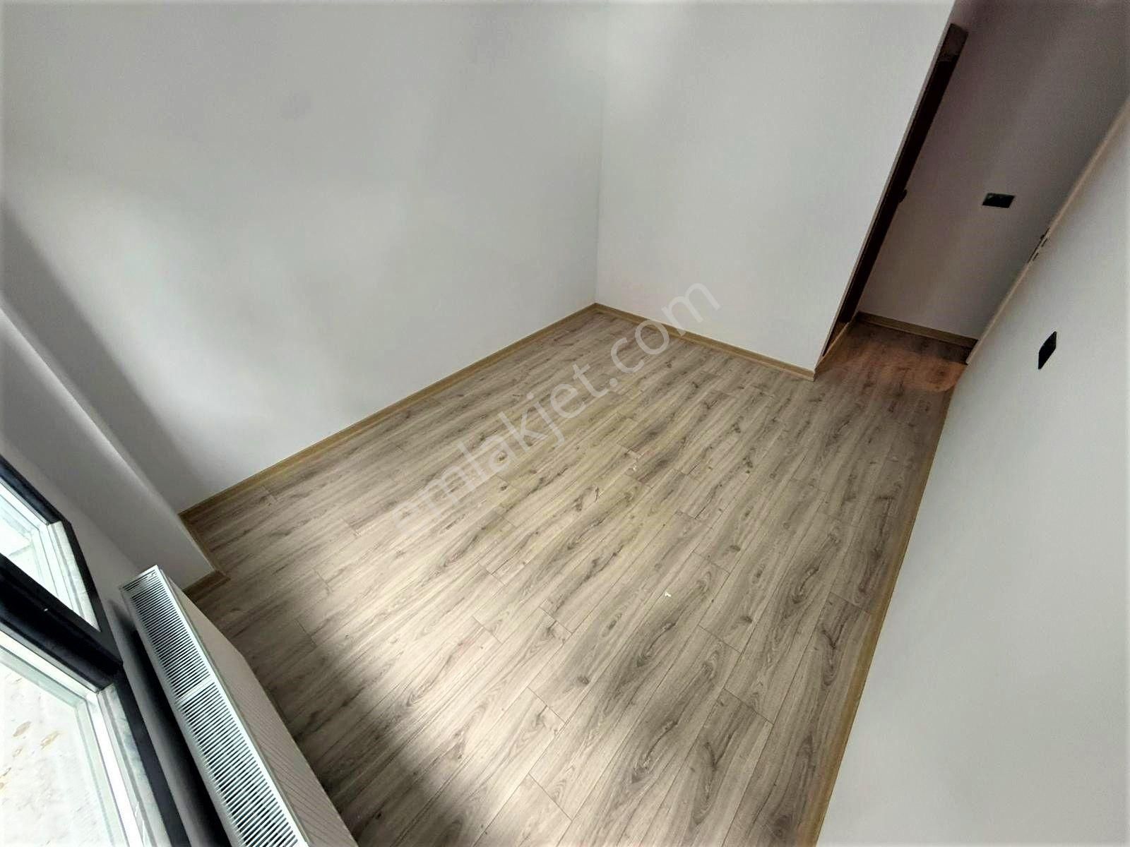 🟠🟠alfa'dan Akçay'da Satılık Ön Cephe Arakat Lüx Tasarımıyla Şık Arakatebeveyn Banyolu 2+1 Daire - Görsel 24