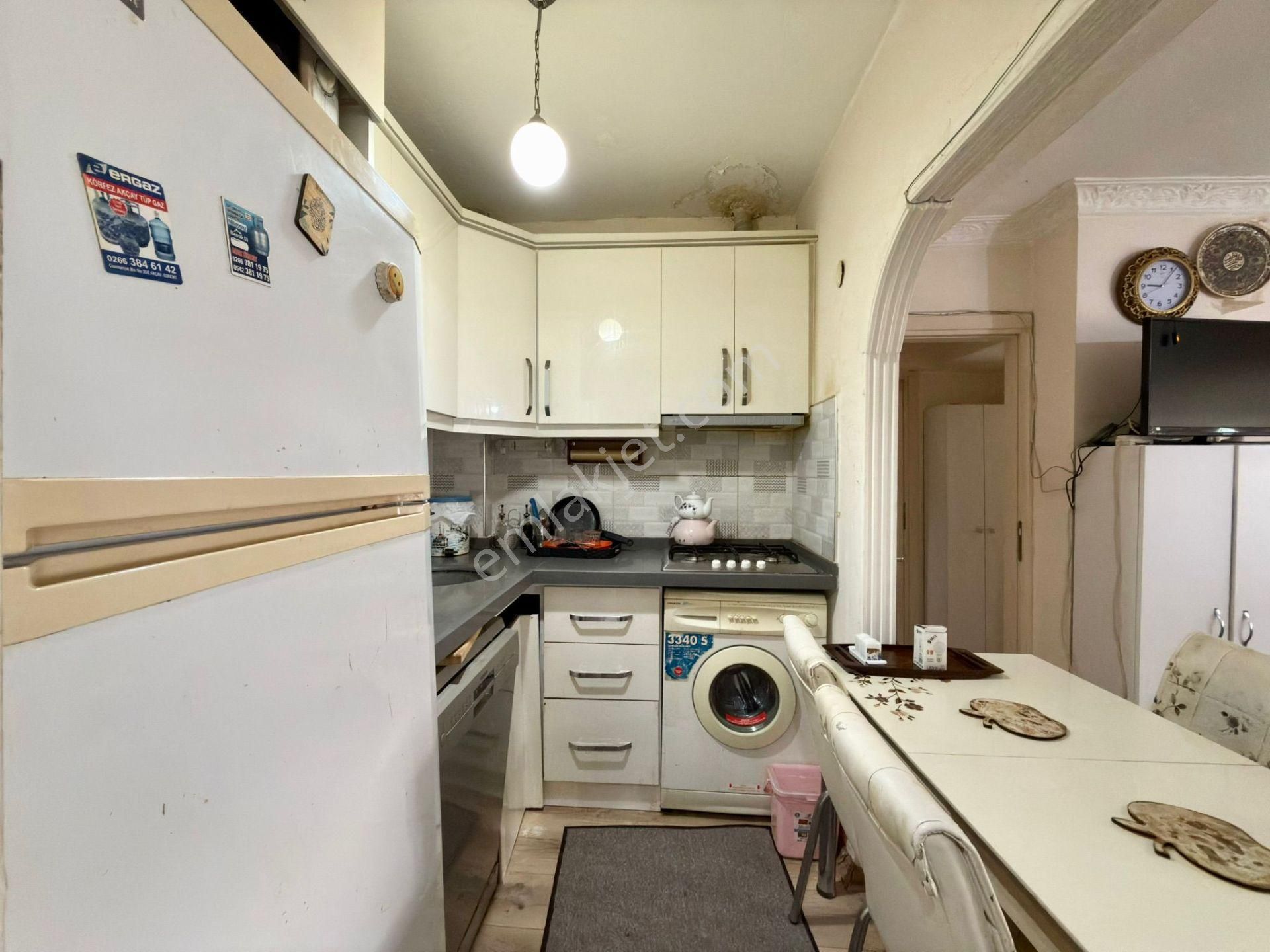 Yükselden Yetkili Denize 150mtr Akçay Çarşıda Eşyalı 2+1ön Cephe - Görsel 2