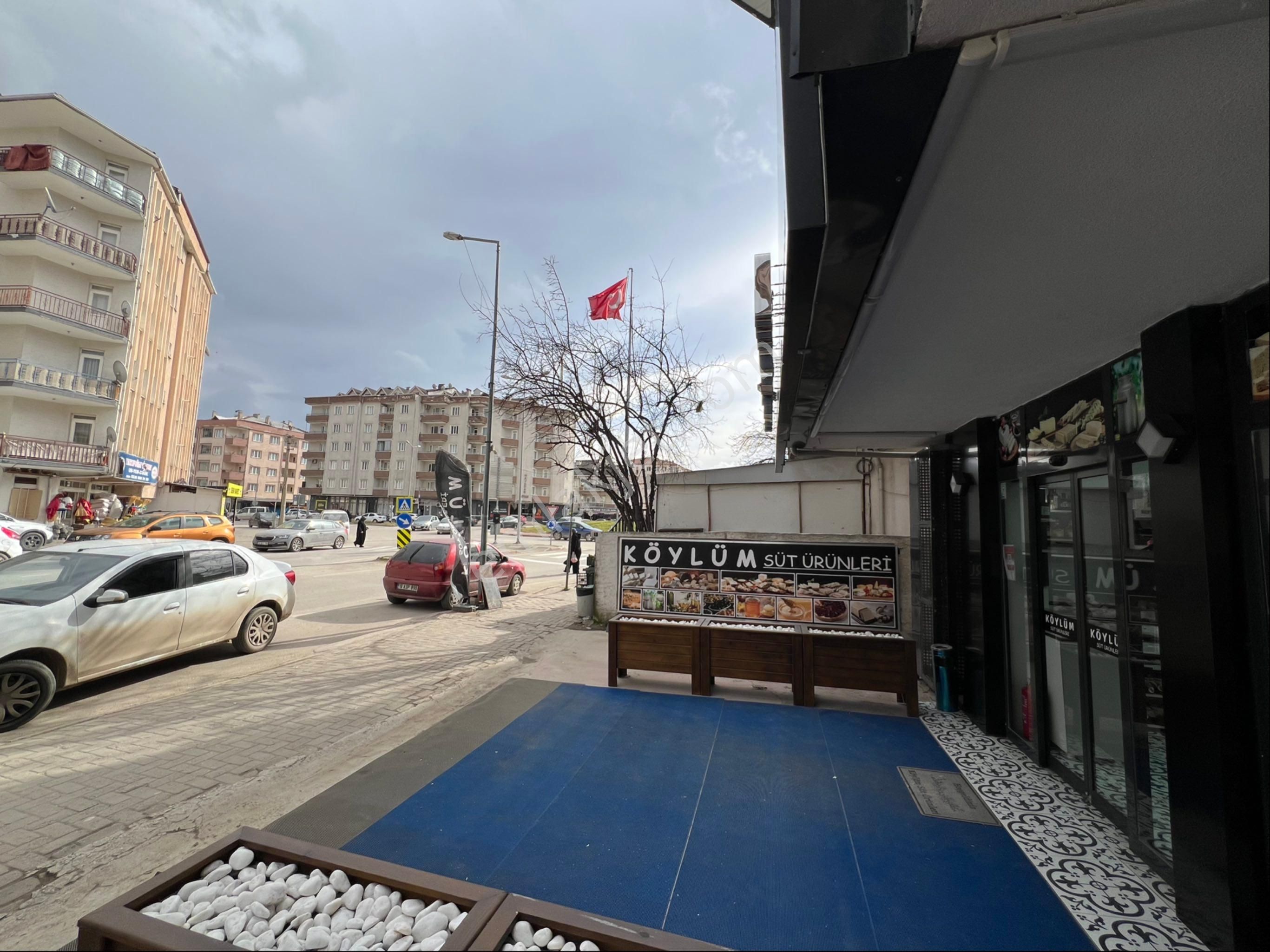 Roma’ Dan Kasım Efendi Caddesin’ De Satılık Dükkan - Görsel 7