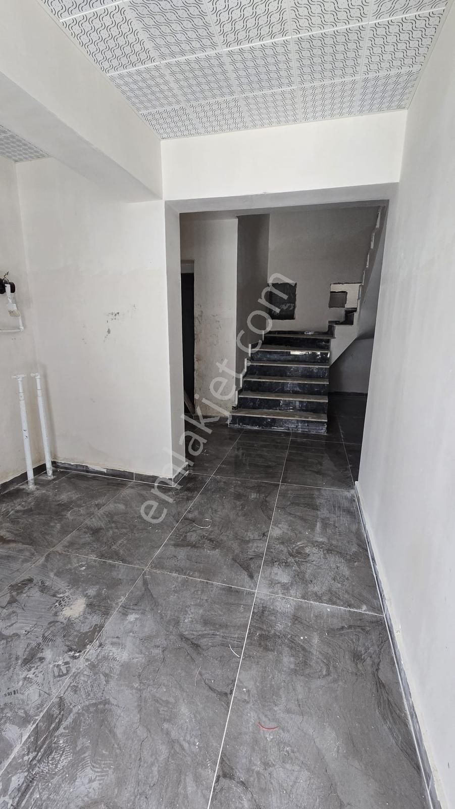 Karabürçek Mah 2+1 Yüksek Giriş Ön 3 Cepheli 2 Banyo - Görsel 3