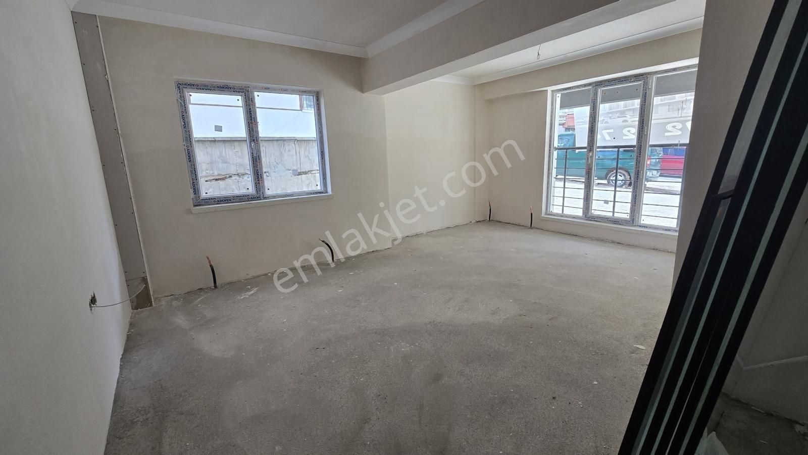 Karabürçek Mah 2+1 Yüksek Giriş Ön 3 Cepheli 2 Banyo - Görsel 4