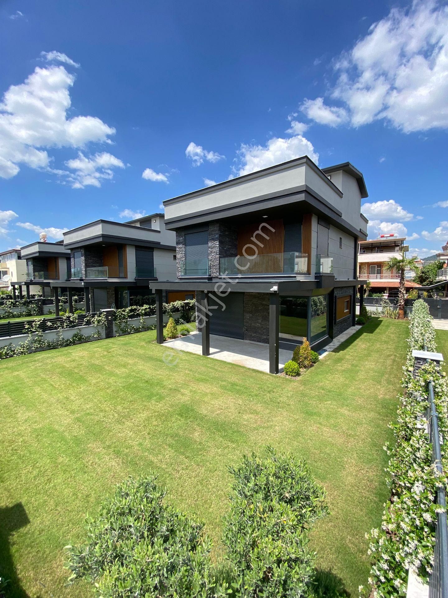 Menderes Gümüldür Deniz Tarafında: Modern Mimari, Tam Müstakil Lüks Satılık 4+1villa! - Görsel 8