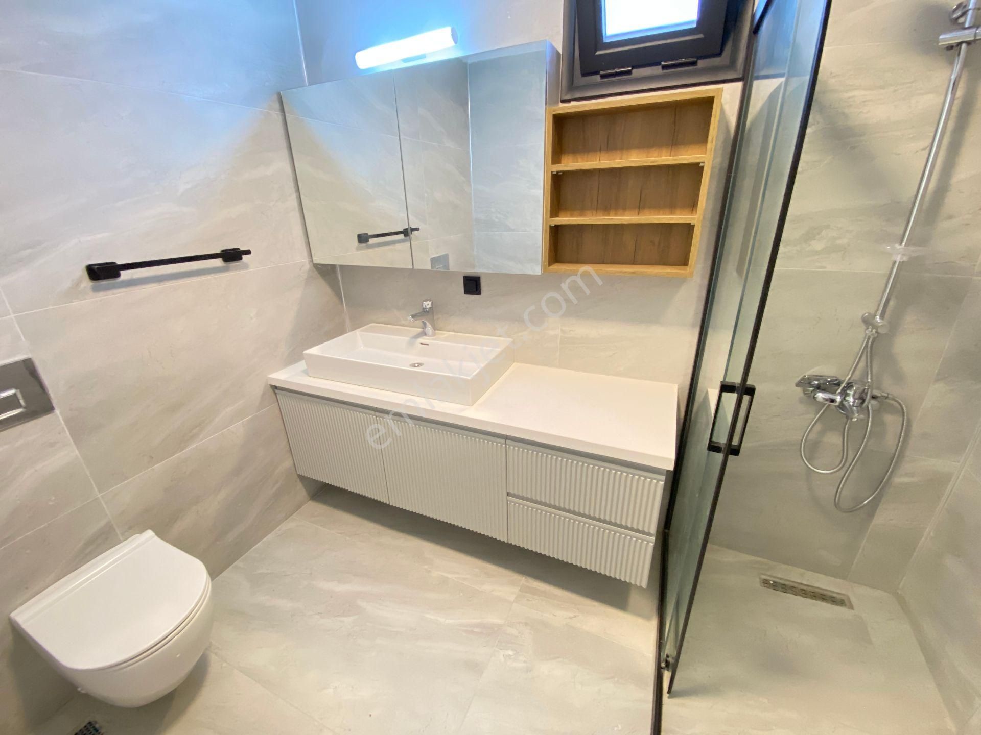 Menderes Gümüldür Deniz Tarafında: Modern Mimari, Tam Müstakil Lüks Satılık 4+1villa! - Görsel 17