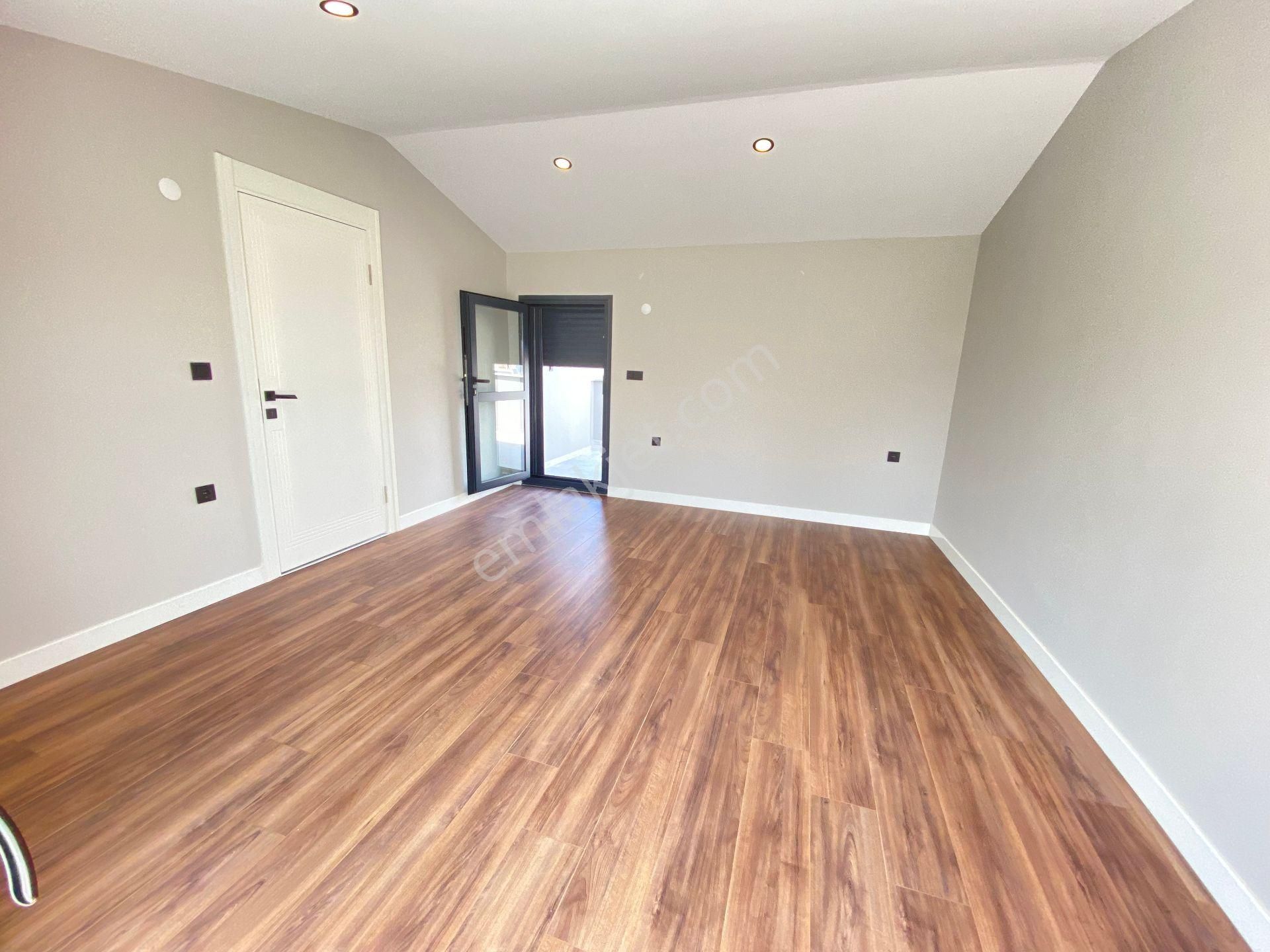 Menderes Gümüldür Deniz Tarafında: Modern Mimari, Tam Müstakil Lüks Satılık 4+1villa! - Görsel 33