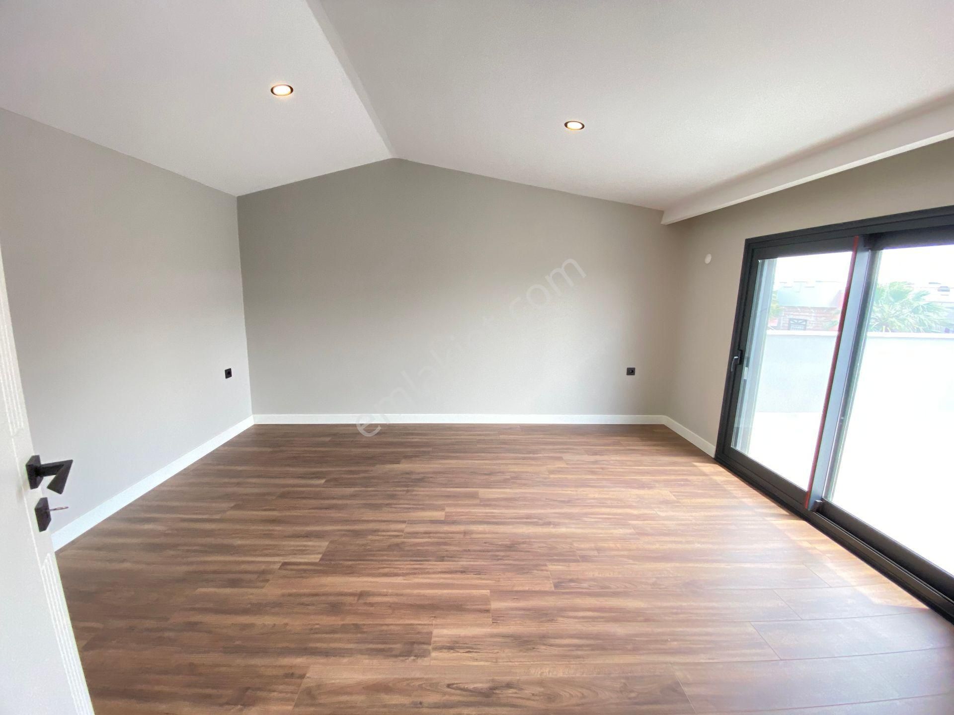 Menderes Gümüldür Deniz Tarafında: Modern Mimari, Tam Müstakil Lüks Satılık 4+1villa! - Görsel 32