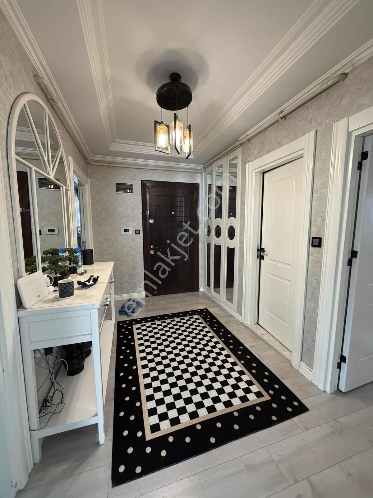 Torosda Her Kat Tek Ömer Bayram Yapımı K.mutfak 4+1 Satılk Daire - Görsel 7