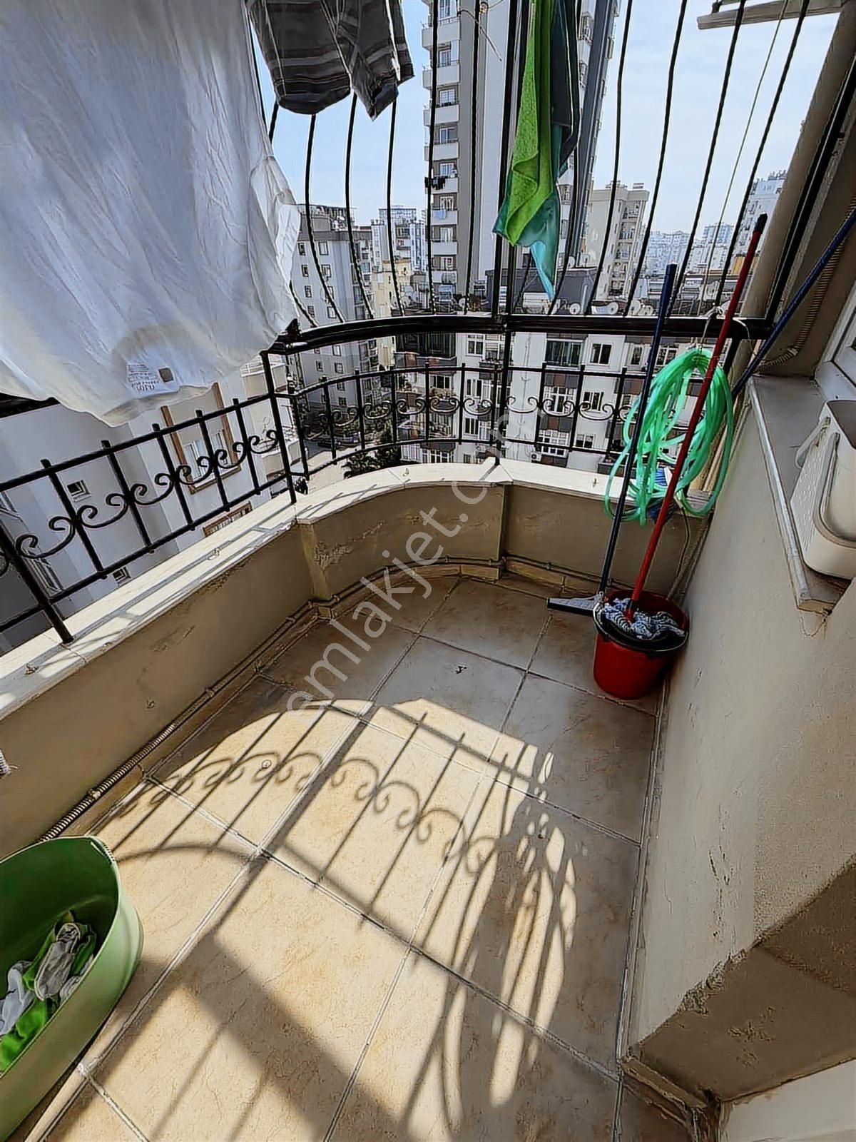 Torosda Her Kat Tek Ömer Bayram Yapımı K.mutfak 4+1 Satılk Daire - Görsel 3