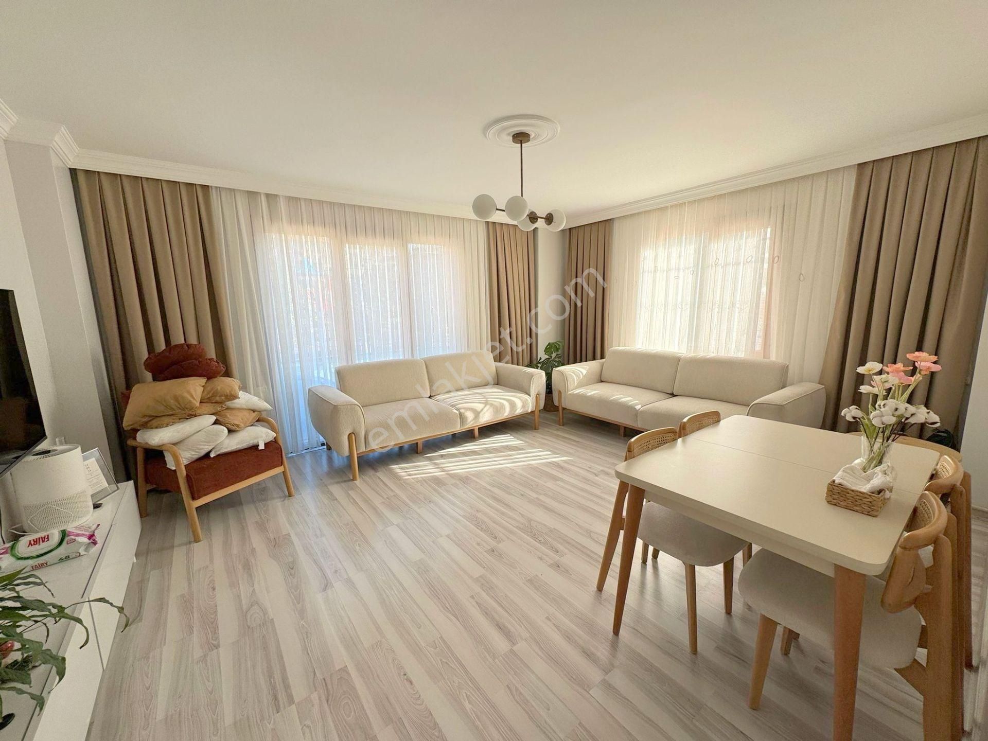 Mertcan'dan Şeyhli Mah. Metroya Yürüme 7dk Geniş Ferah 2+1 Daire